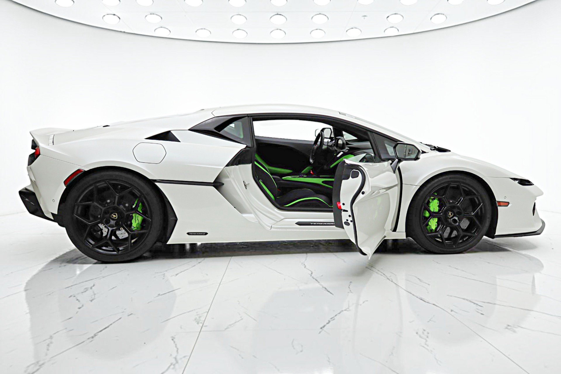 Used 2026 Lamborghini Temerario AWD/4WD image 14