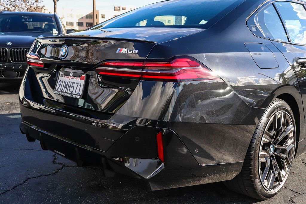 Used 2025 BMW i5 M60 w/ Executive Package image 9