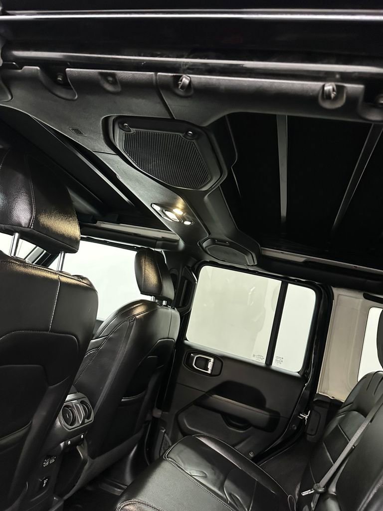 Used 2021 Jeep Wrangler Unlimited Sahara w/ Cold Weather Group image 28