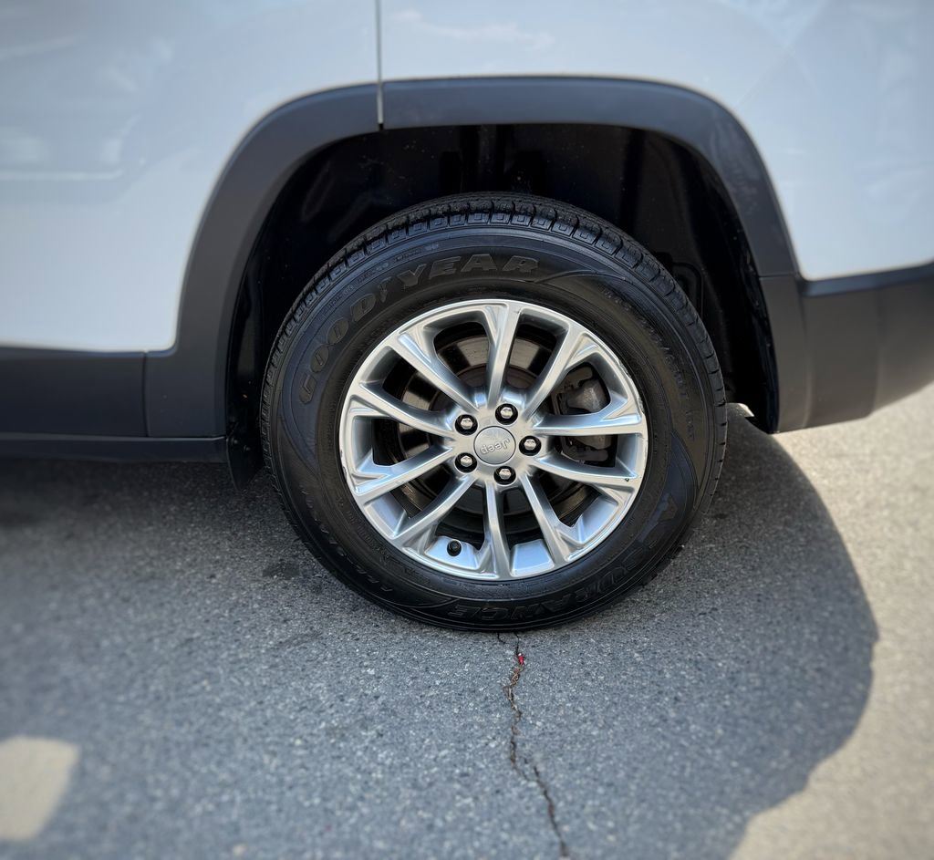 Used 2022 Jeep Cherokee Latitude Lux AWD/4WD image 12