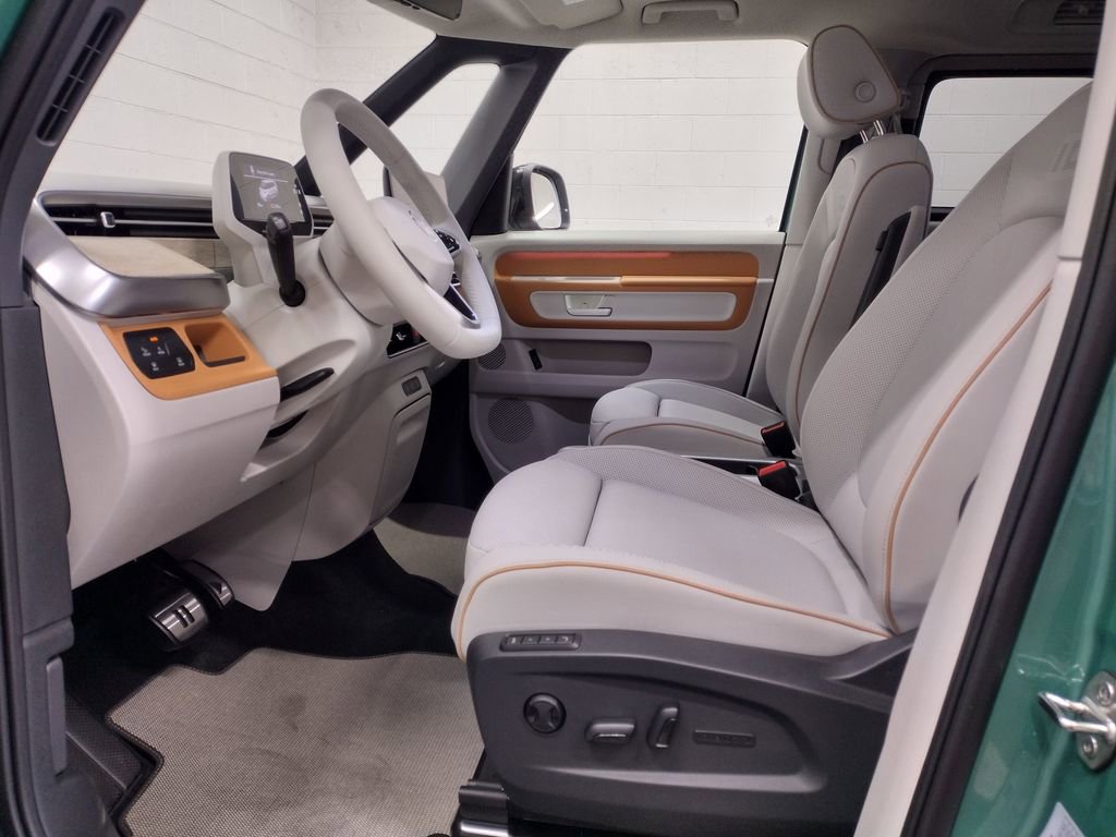 New 2025 Volkswagen ID. Buzz 1st Edition image 30