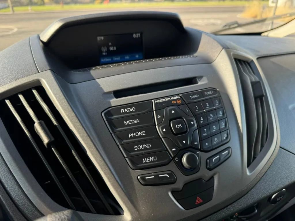 Used 2019 Ford Transit 250 148 Medium Roof image 19