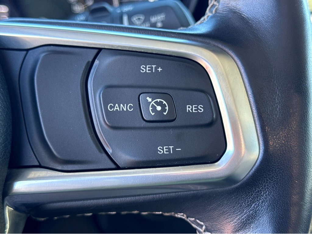 Used 2022 Jeep Wrangler Unlimited Sahara w/ Cold Weather Group image 17