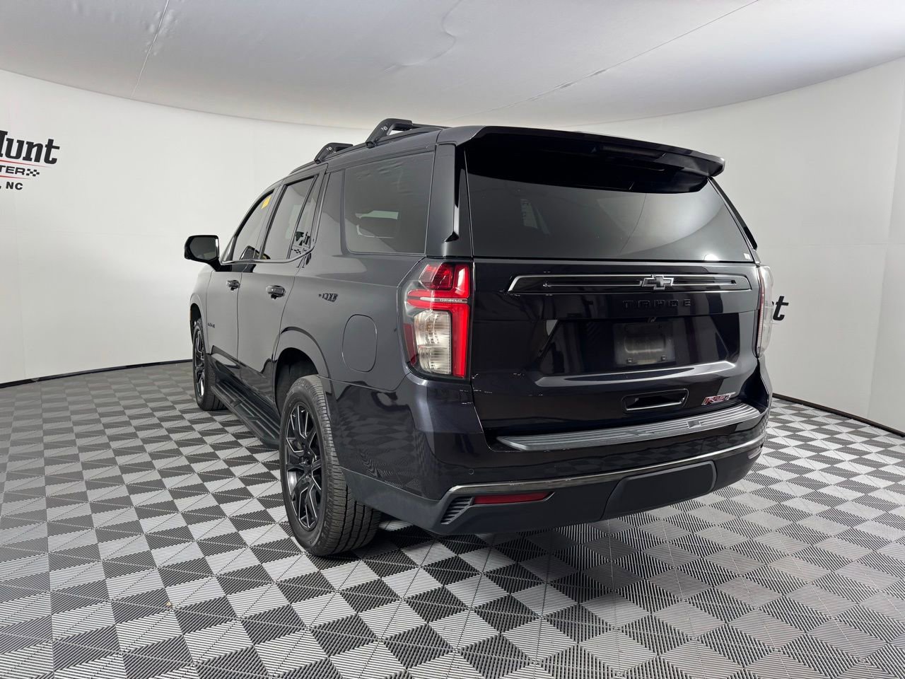 Used 2022 Chevrolet Tahoe RST w/ Luxury Package image 10