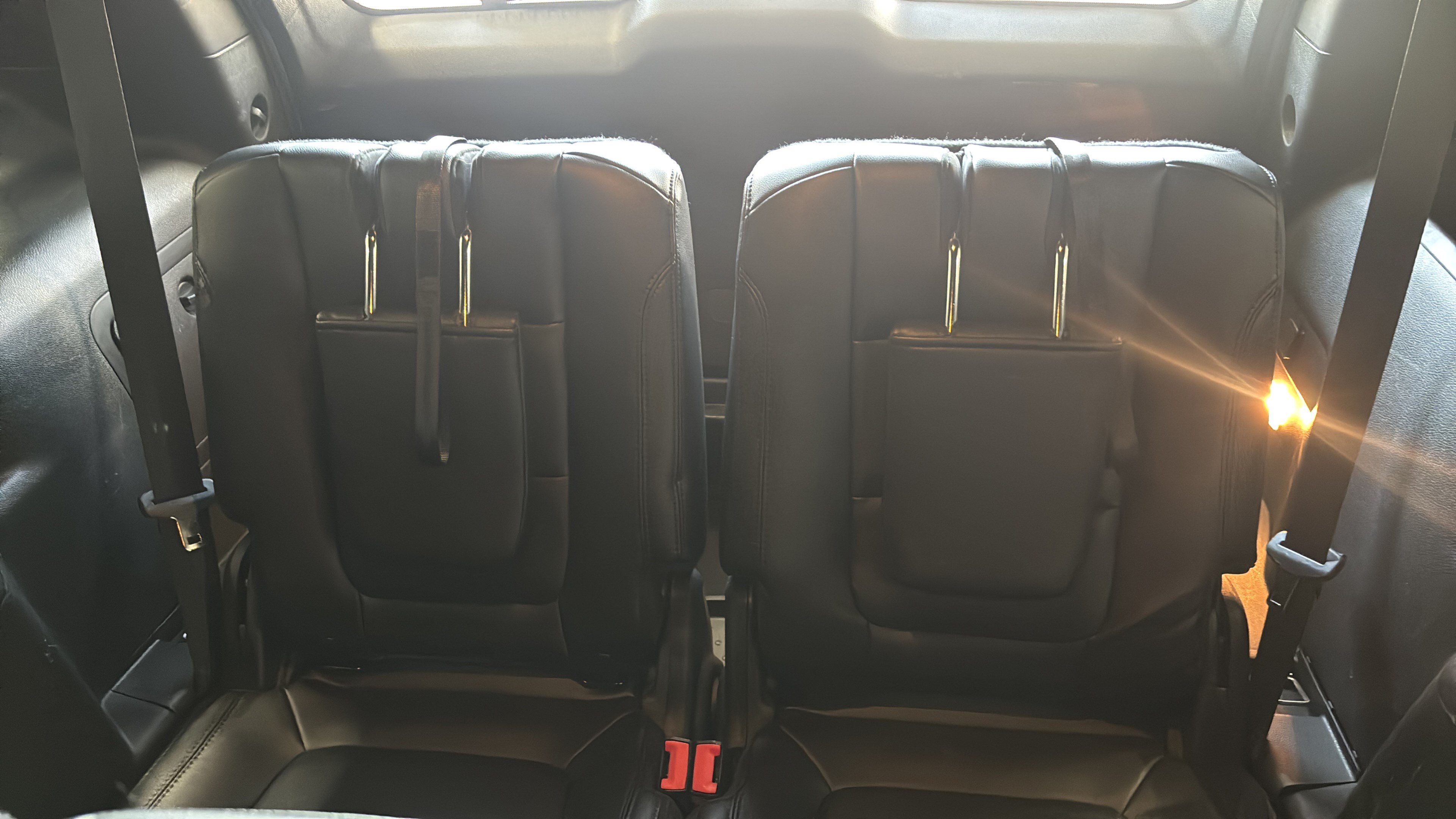 Used 2017 Ford Explorer XLT w/ Equipment Group 202A FWD image 34