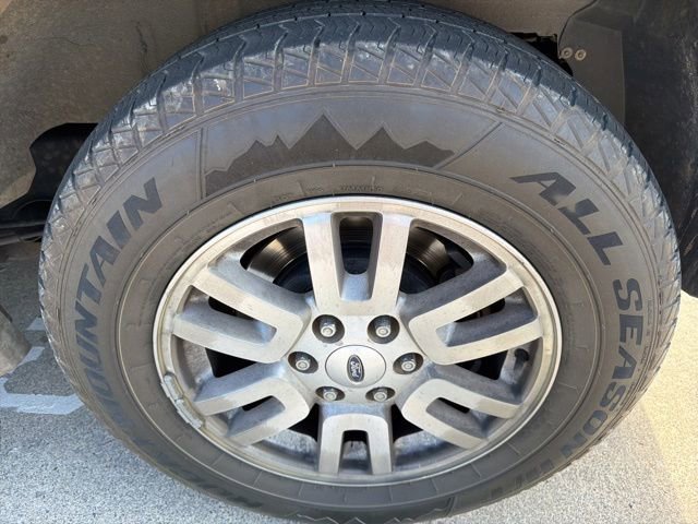 Used 2012 Ford Expedition XLT image 15