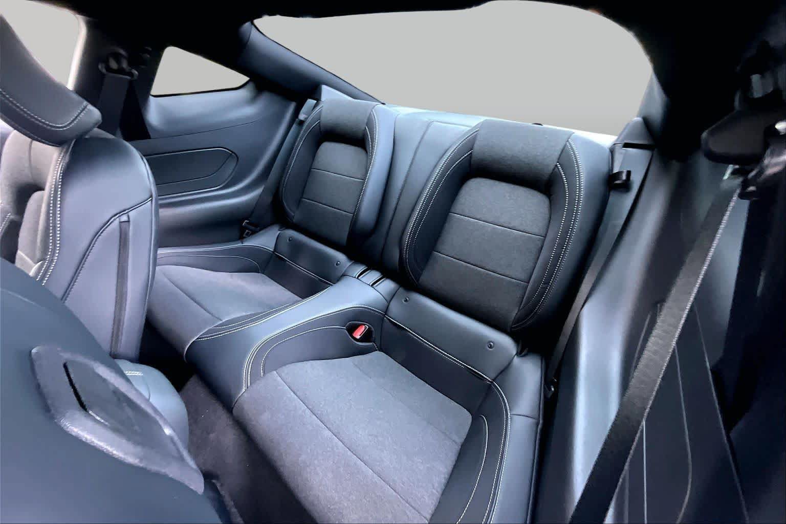 Used 2025 Ford Mustang GT RWD image 16