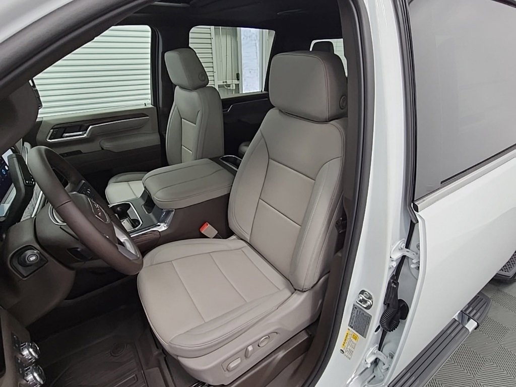 New 2025 GMC Sierra 2500 SLT image 30