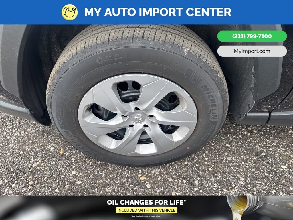 Used 2025 Toyota RAV4 LE image 6