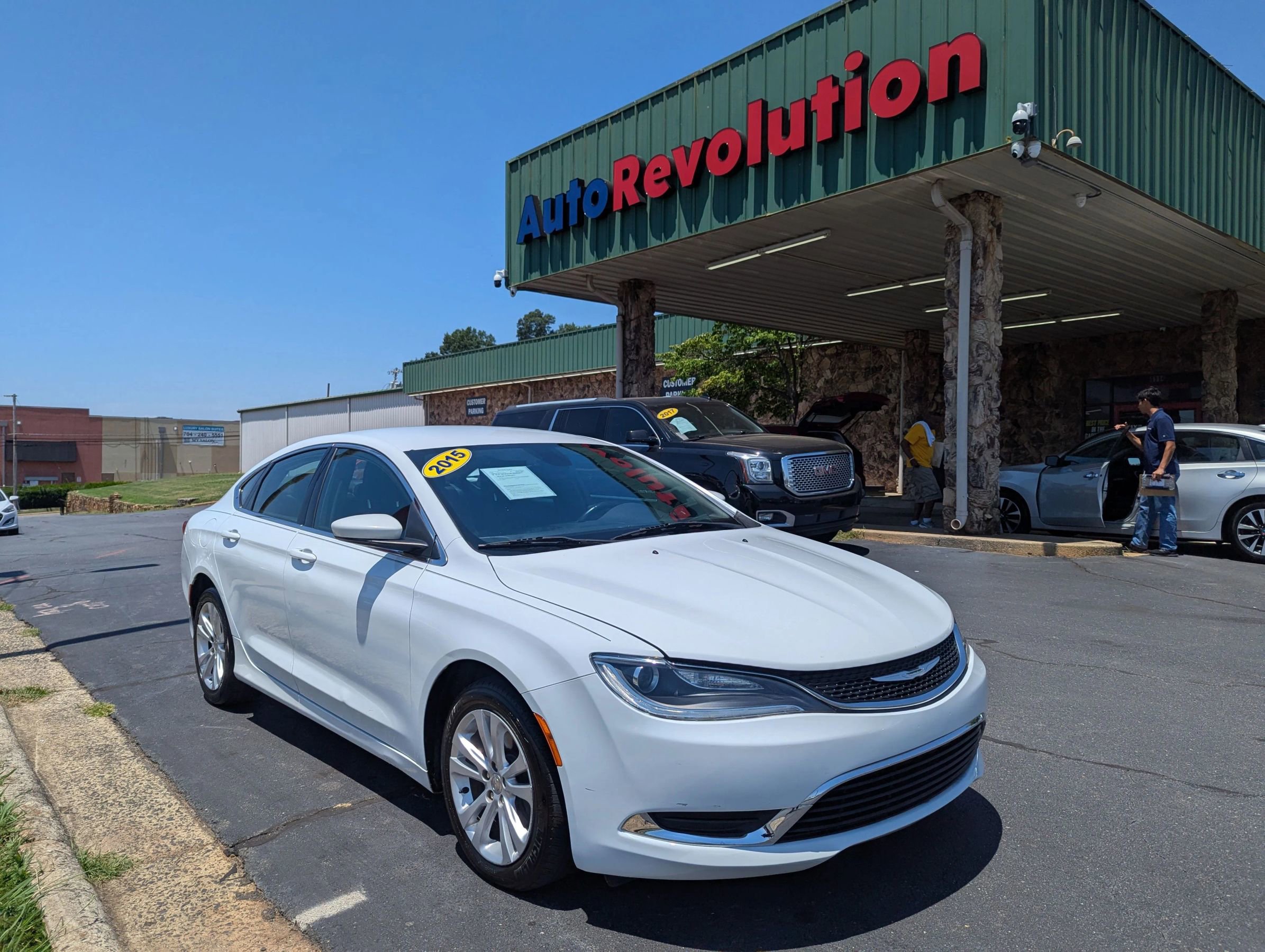 Used 2015 Chrysler 200 Limited w/ Convenience Group