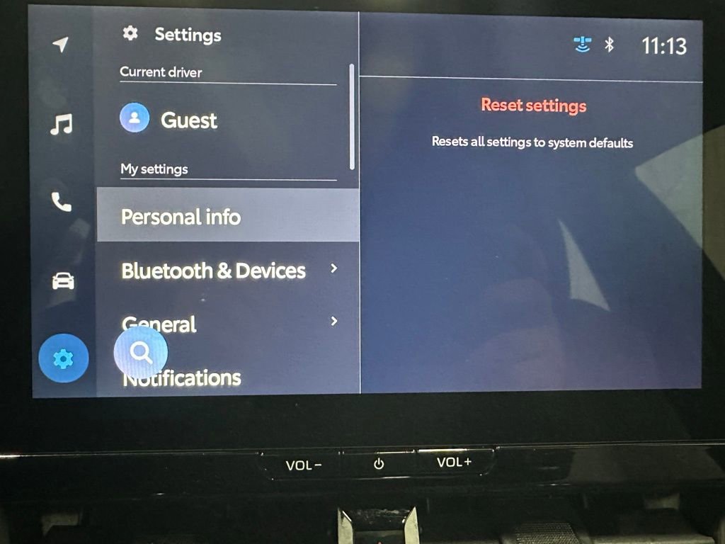 Used 2025 Toyota Corolla SE w/ SE Premium Package image 31