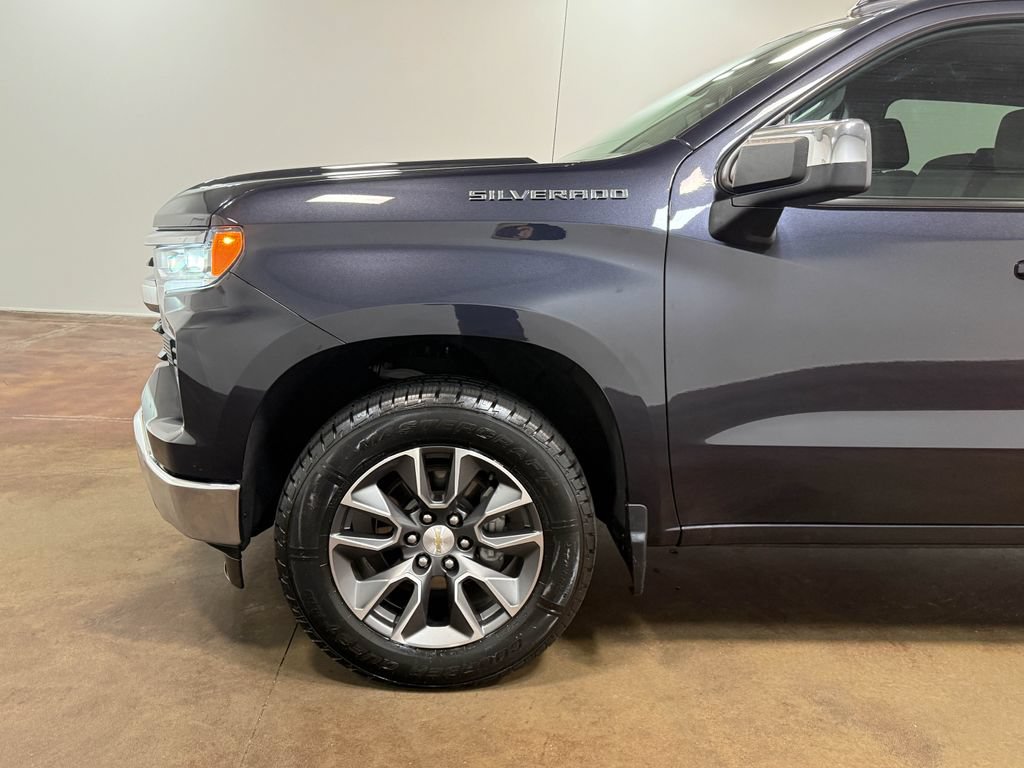Used 2023 Chevrolet Silverado 1500 LT AWD/4WD image 39
