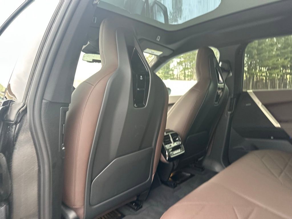 Used 2025 BMW iX xDrive50 image 20