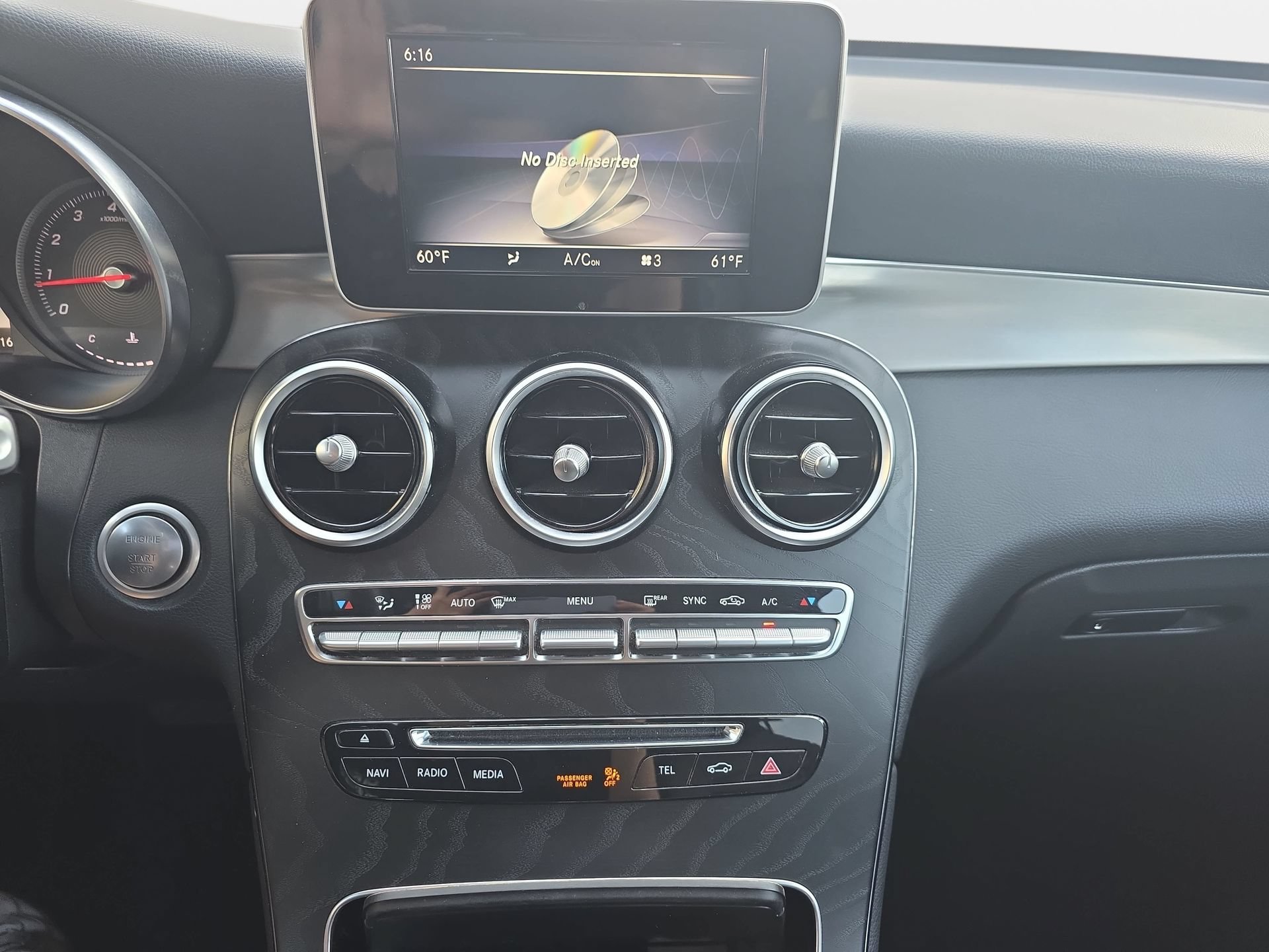 Used 2019 Mercedes-Benz GLC 300 4MATIC image 20
