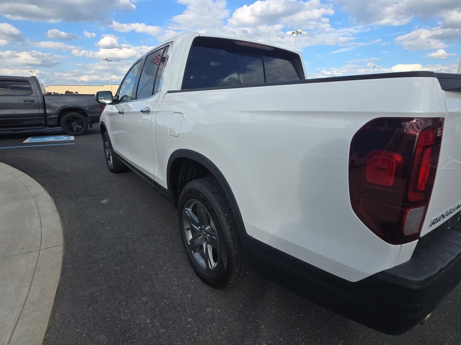 Certified 2023 Honda Ridgeline RTL-E image 8