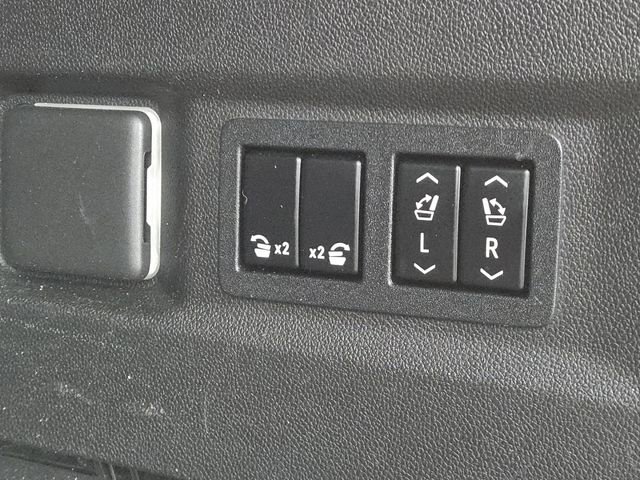 Used 2021 Chevrolet Tahoe Premier w/ Premium Package image 6