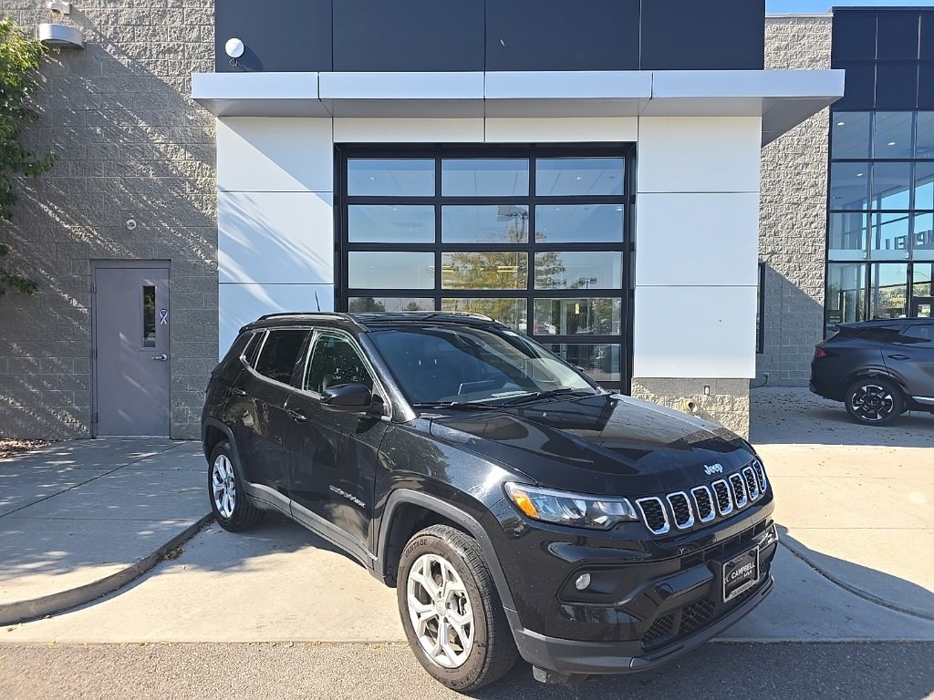 Used 2024 Jeep Compass Latitude
