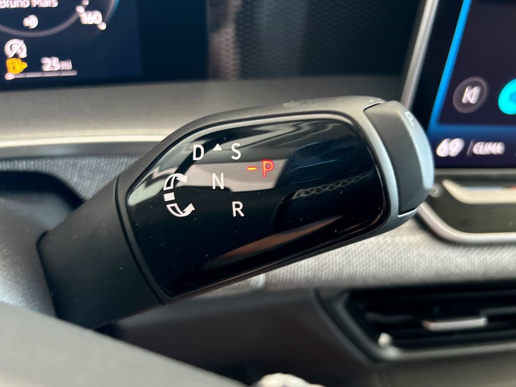 New 2026 Volkswagen Tiguan S FWD image 27