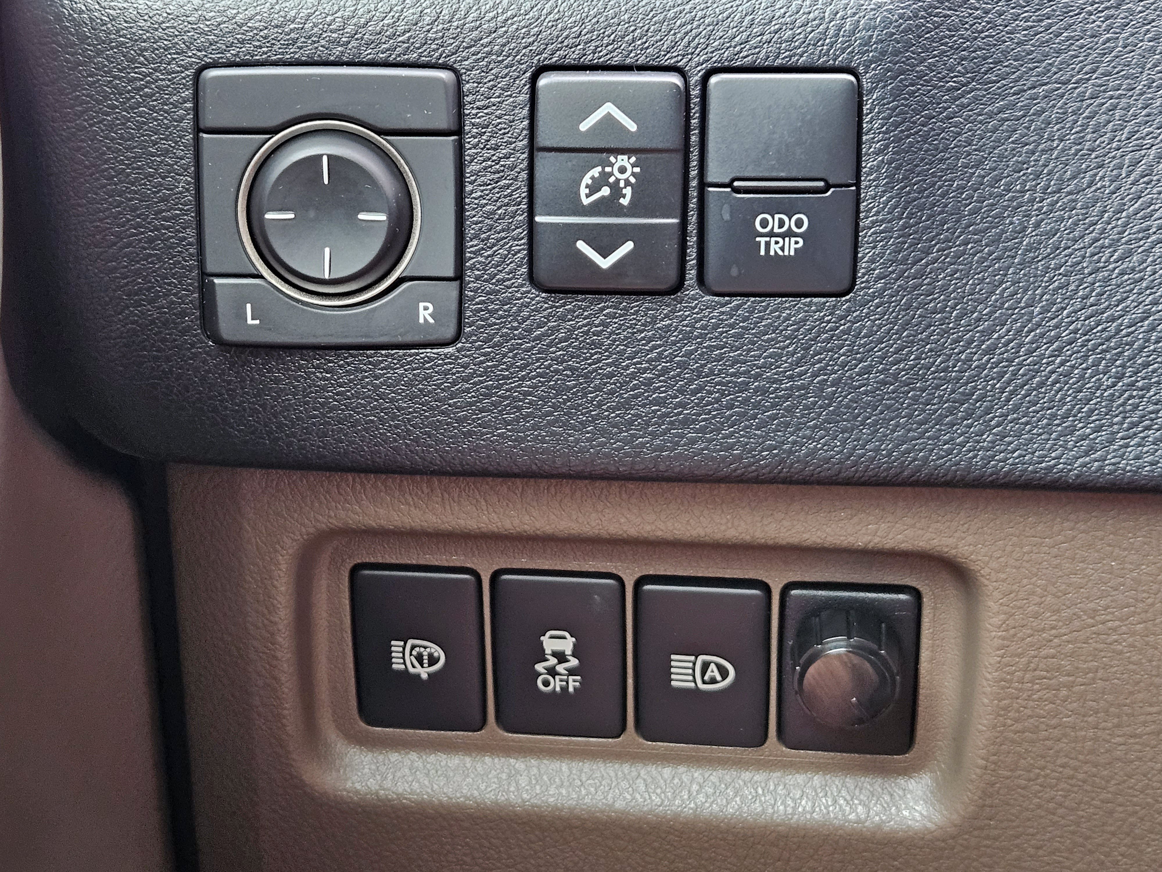 Used 2023 Lexus GX 460 Premium w/ Premium Package AWD/4WD image 23