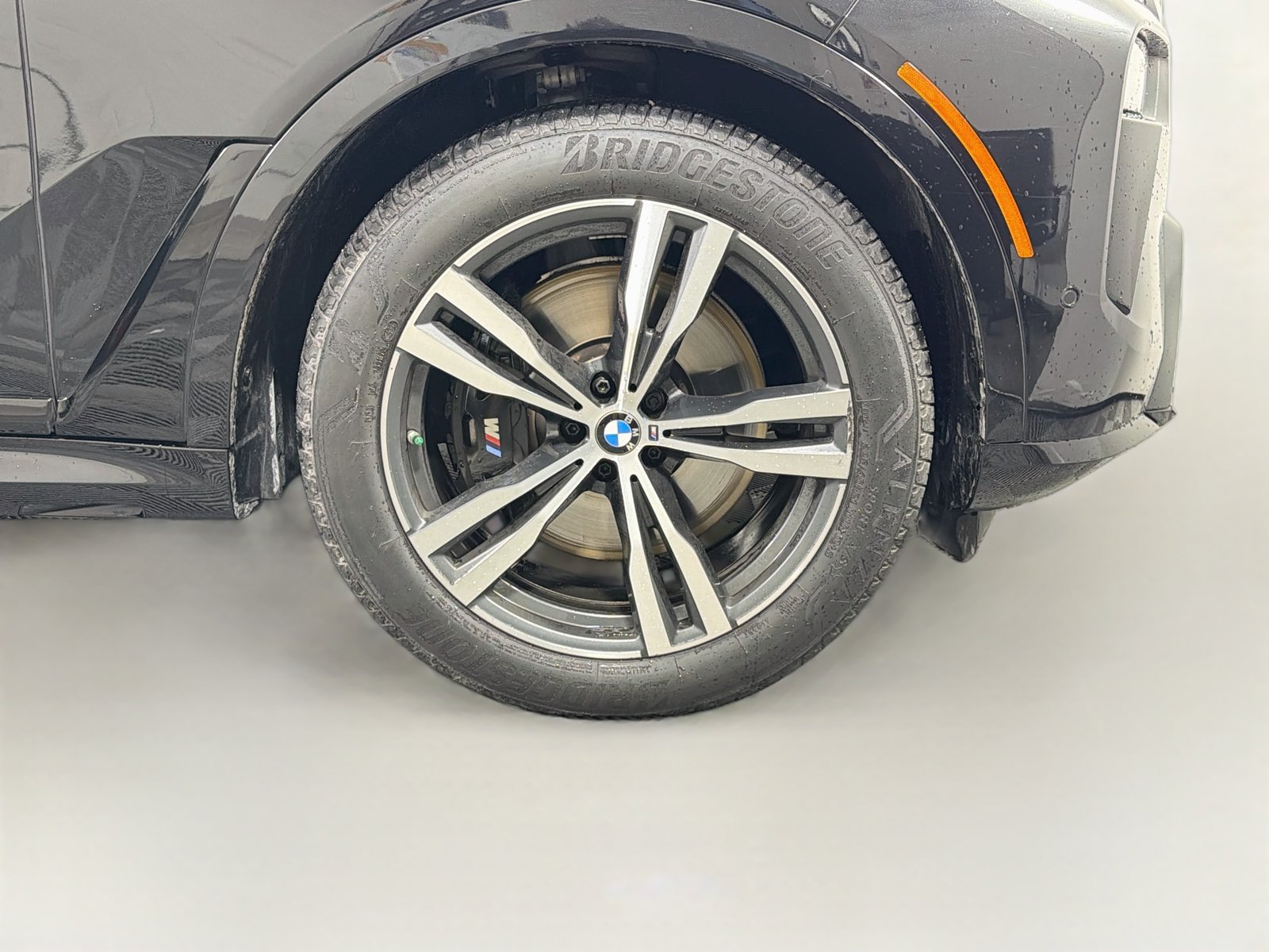 Certified 2024 BMW X7 xDrive40i w/ M Sport Package AWD/4WD image 36