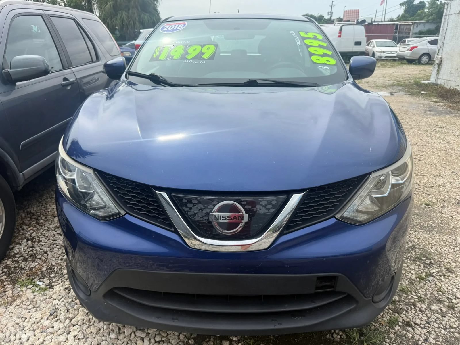 Used 2018 Nissan Rogue Sport S FWD image 2