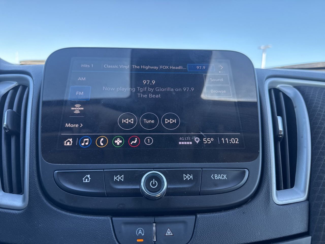 Used 2024 Chevrolet Malibu LT image 40