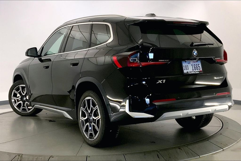 New 2025 BMW X1 xDrive28i w/ Technology Package image 2