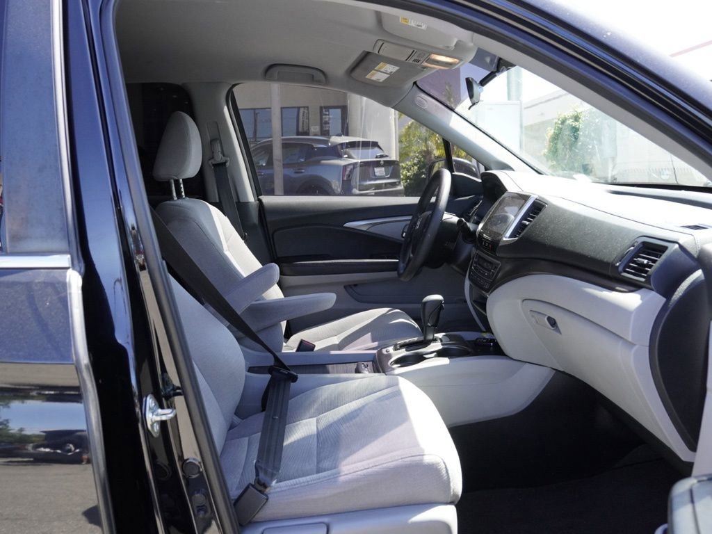 Used 2017 Honda Pilot EX image 17