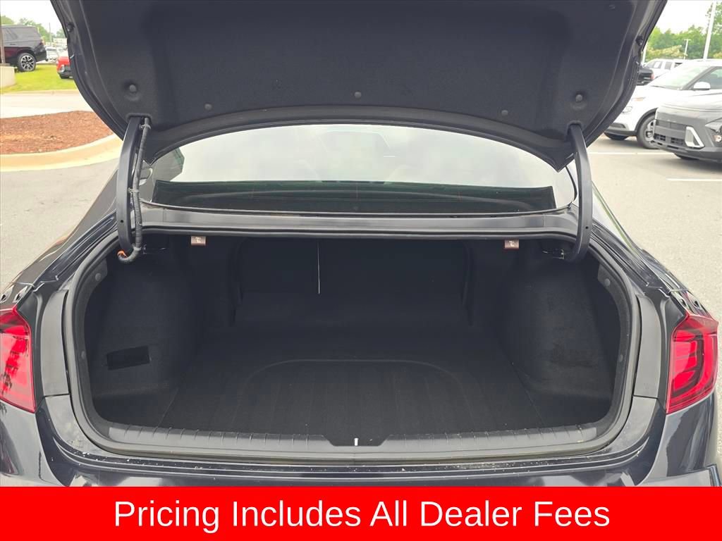 Certified 2023 Hyundai Sonata Limited w/ Preferred Accessory Package FWD image 12