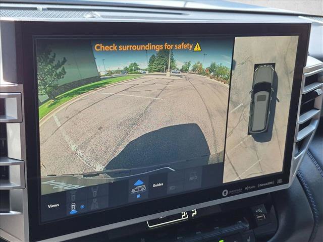 Used 2024 Toyota Sequoia Platinum AWD/4WD image 13