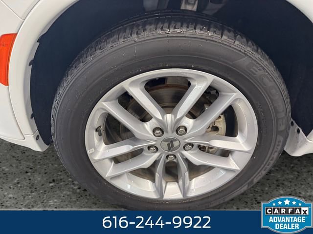 Used 2024 Ford Edge SEL w/ Convenience Package image 7