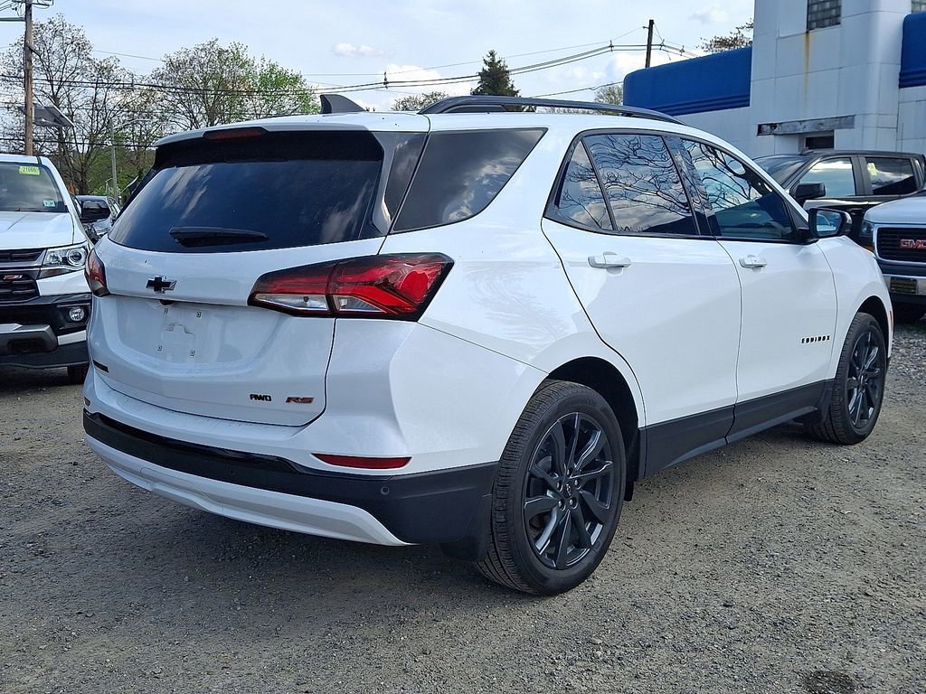 Used 2024 Chevrolet Equinox RS w/ RS Leather Package image 7