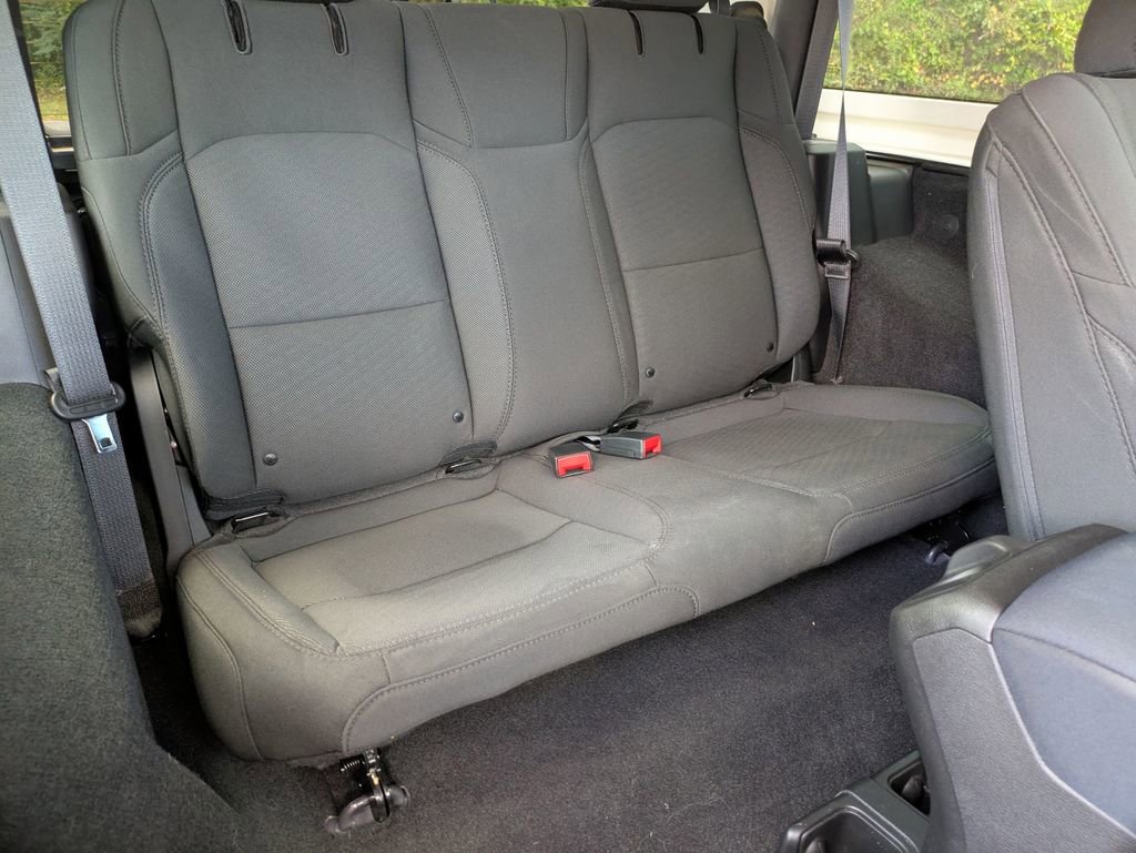 Used 2023 Jeep Wrangler Sport S image 29