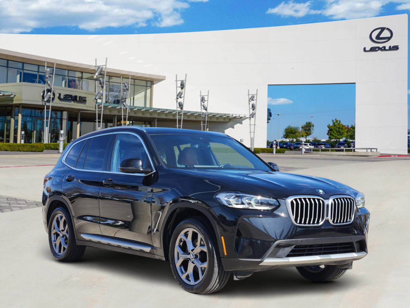 Used 2022 BMW X3 sDrive30i w/ Premium Package 2 (ZPA) image 2