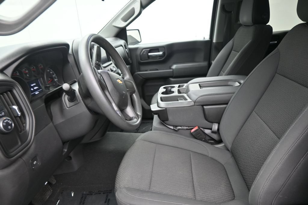 Used 2020 Chevrolet Silverado 1500 Custom w/ Custom Value Package RWD image 12