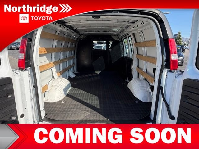 Used 2025 GMC Savana 2500 w/ Driver Convenience Package RWD image 9