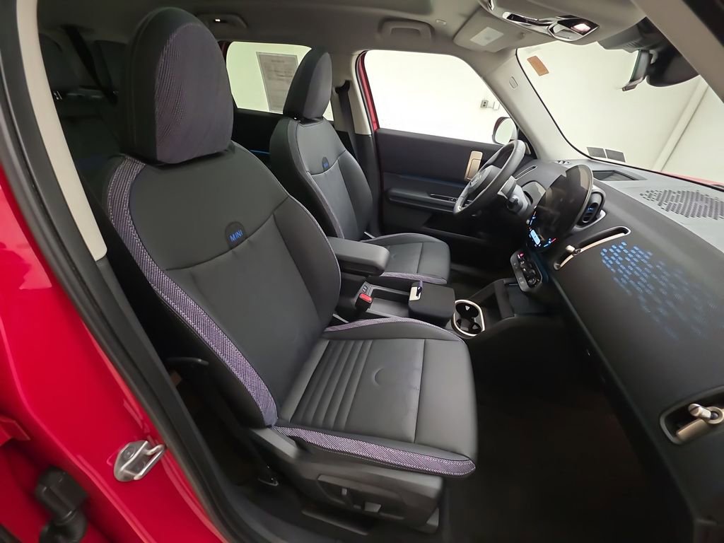 Certified 2025 MINI Cooper Countryman S image 30