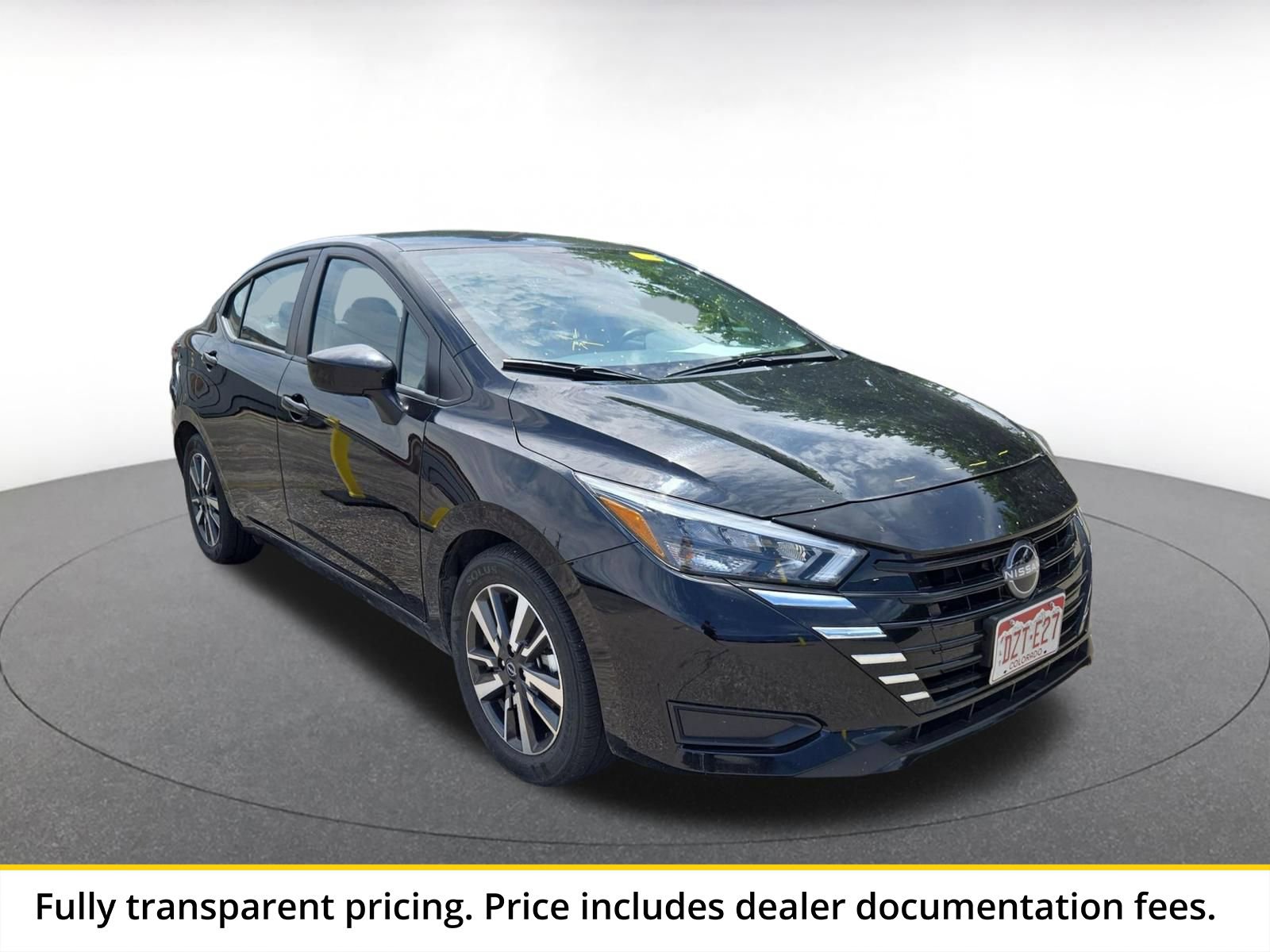 Used 2025 Nissan Versa SV FWD image 1