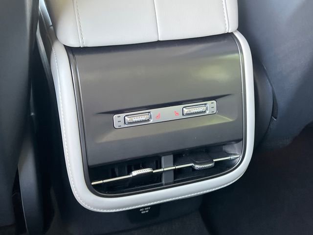 New 2026 Lincoln Nautilus Reserve AWD/4WD image 18