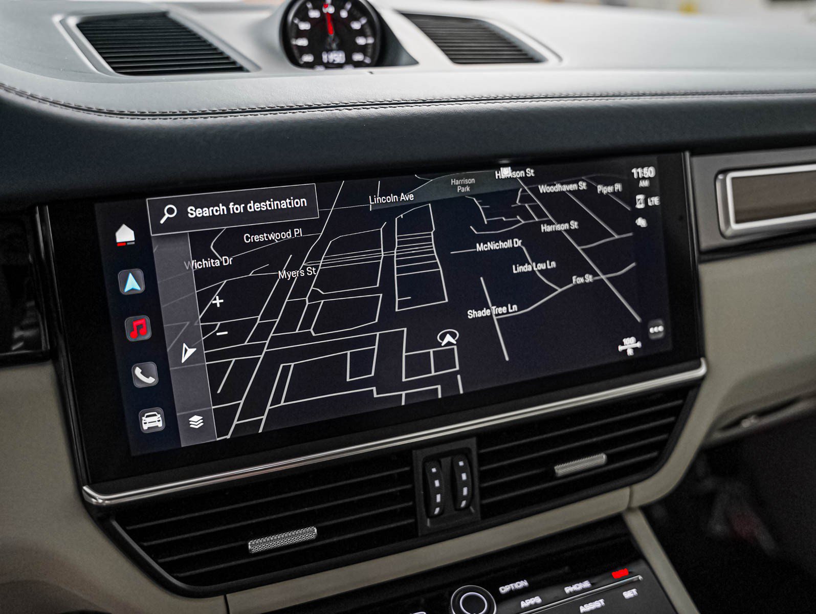 Certified 2023 Porsche Cayenne GTS AWD/4WD image 23