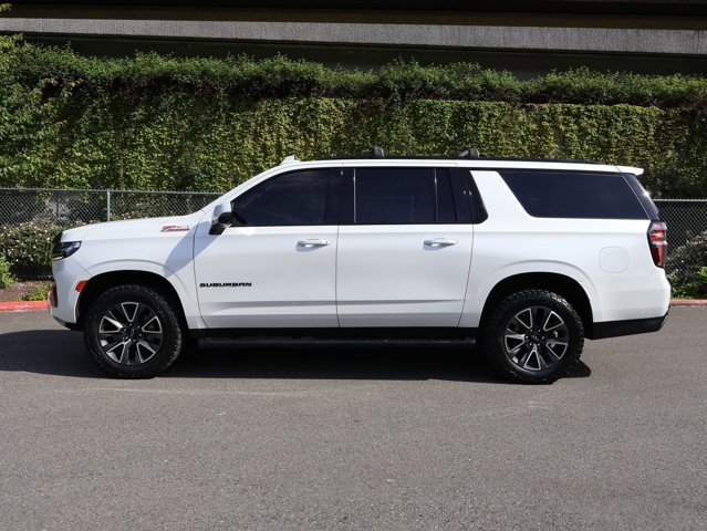 Used 2022 Chevrolet Suburban Z71 w/ Luxury Package AWD/4WD image 11