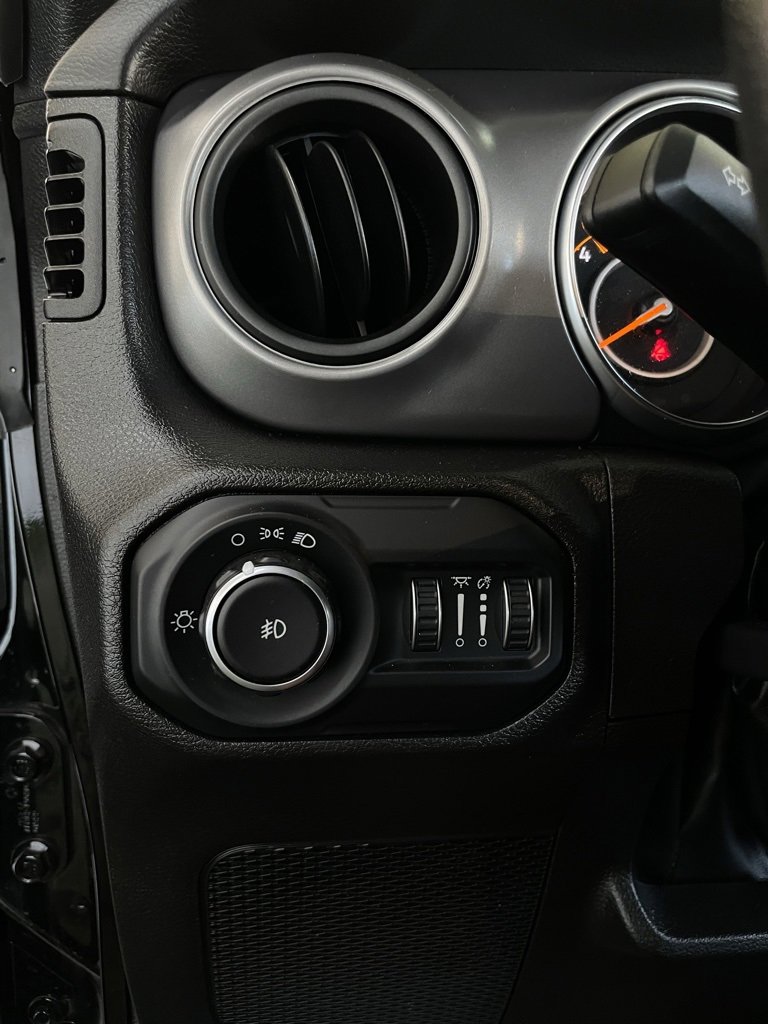 Used 2022 Jeep Wrangler Unlimited Sport image 31