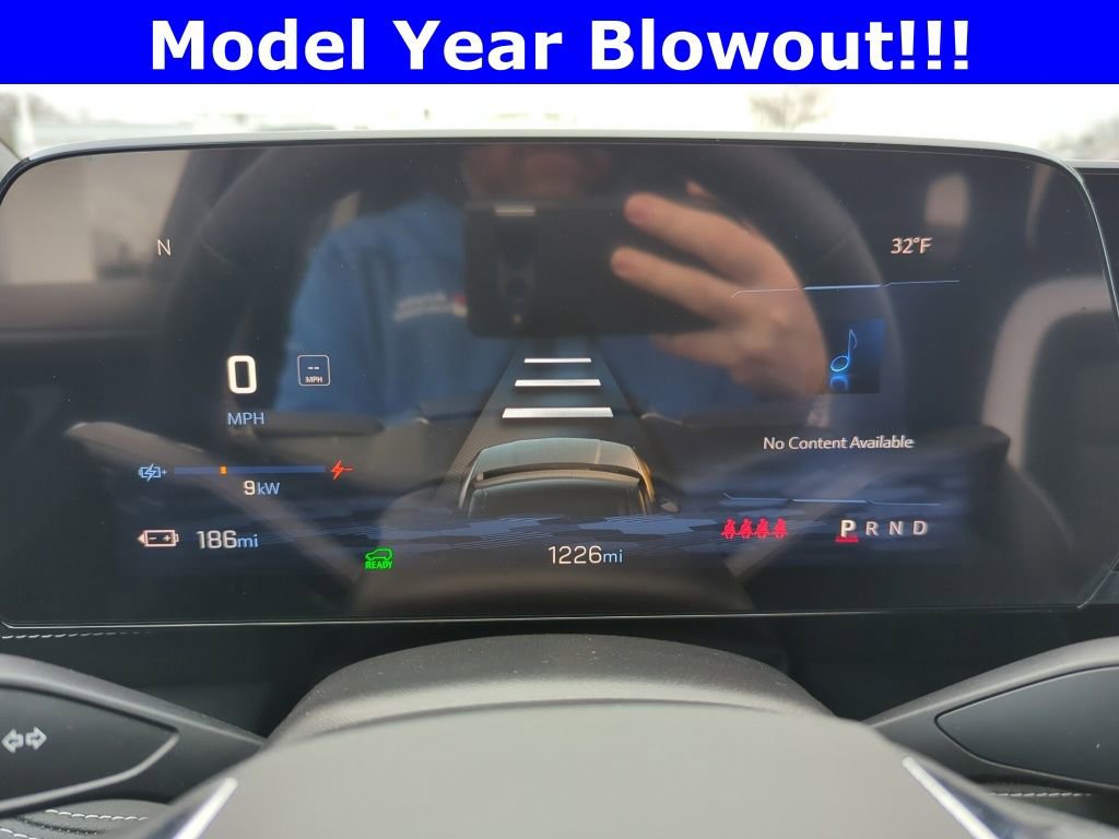 New 2024 Chevrolet Blazer EV LT image 18