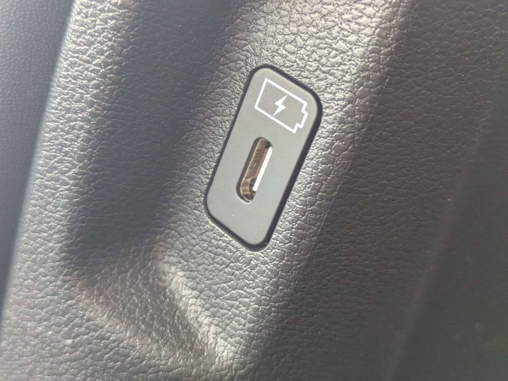 Used 2026 Hyundai Santa Fe SEL image 16