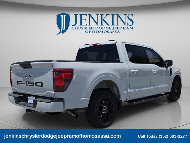 Used 2026 Ford F150 XLT w/ XLT Black Appearance Package RWD image 3