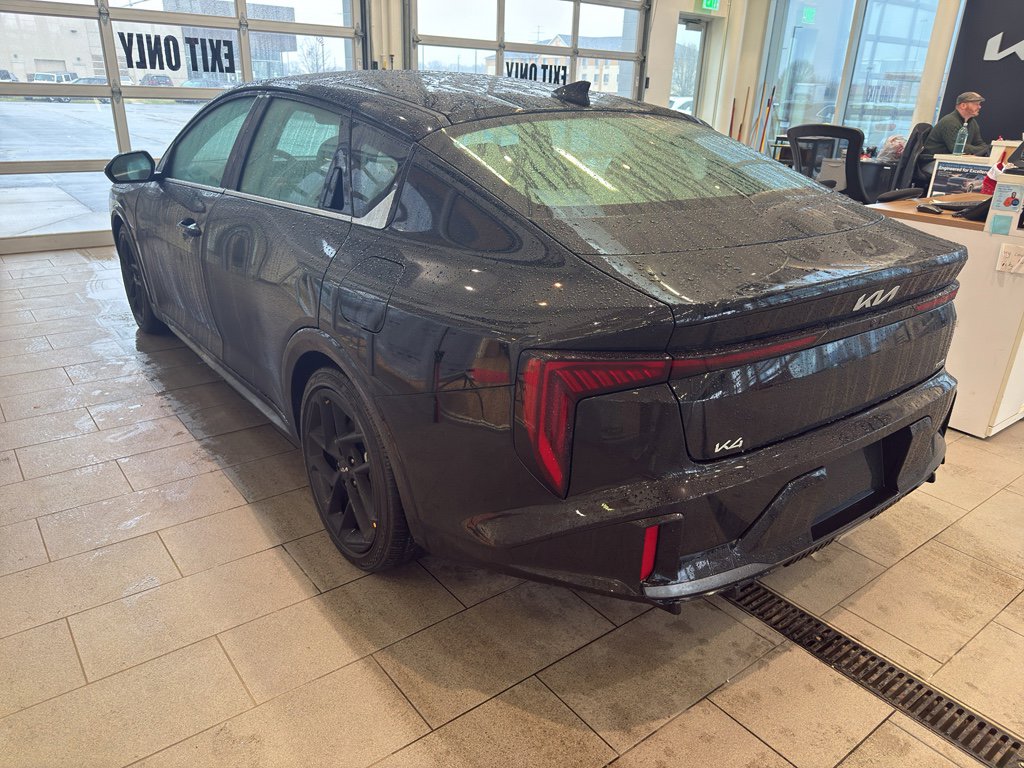 Used 2025 Kia K4 GT-Line Turbo image 3