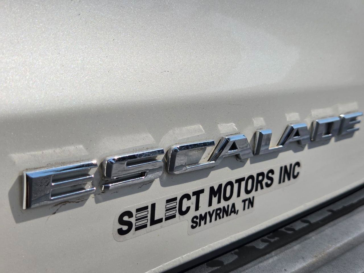 Used 2015 Cadillac Escalade Luxury RWD image 9