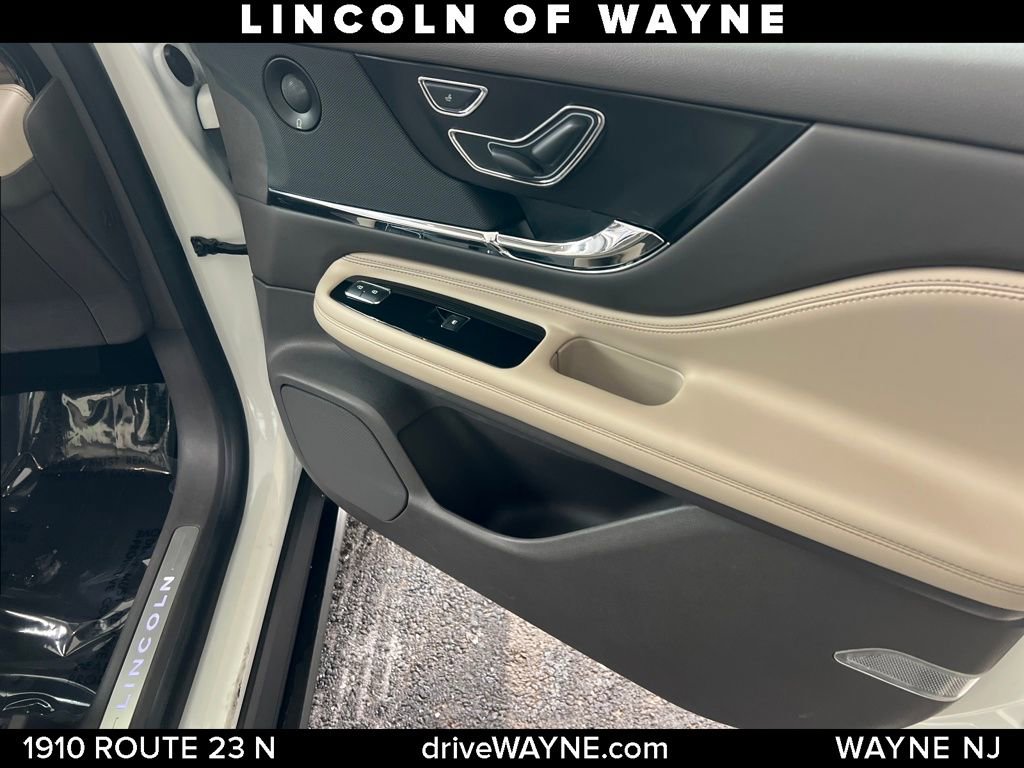 Certified 2020 Lincoln Corsair Reserve w/ Equipment Group 201A AWD/4WD image 22