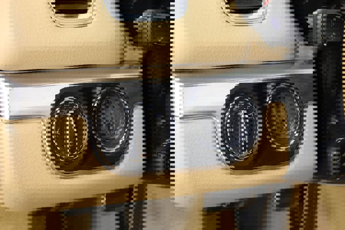 Used 2016 Porsche Boxster RWD image 20