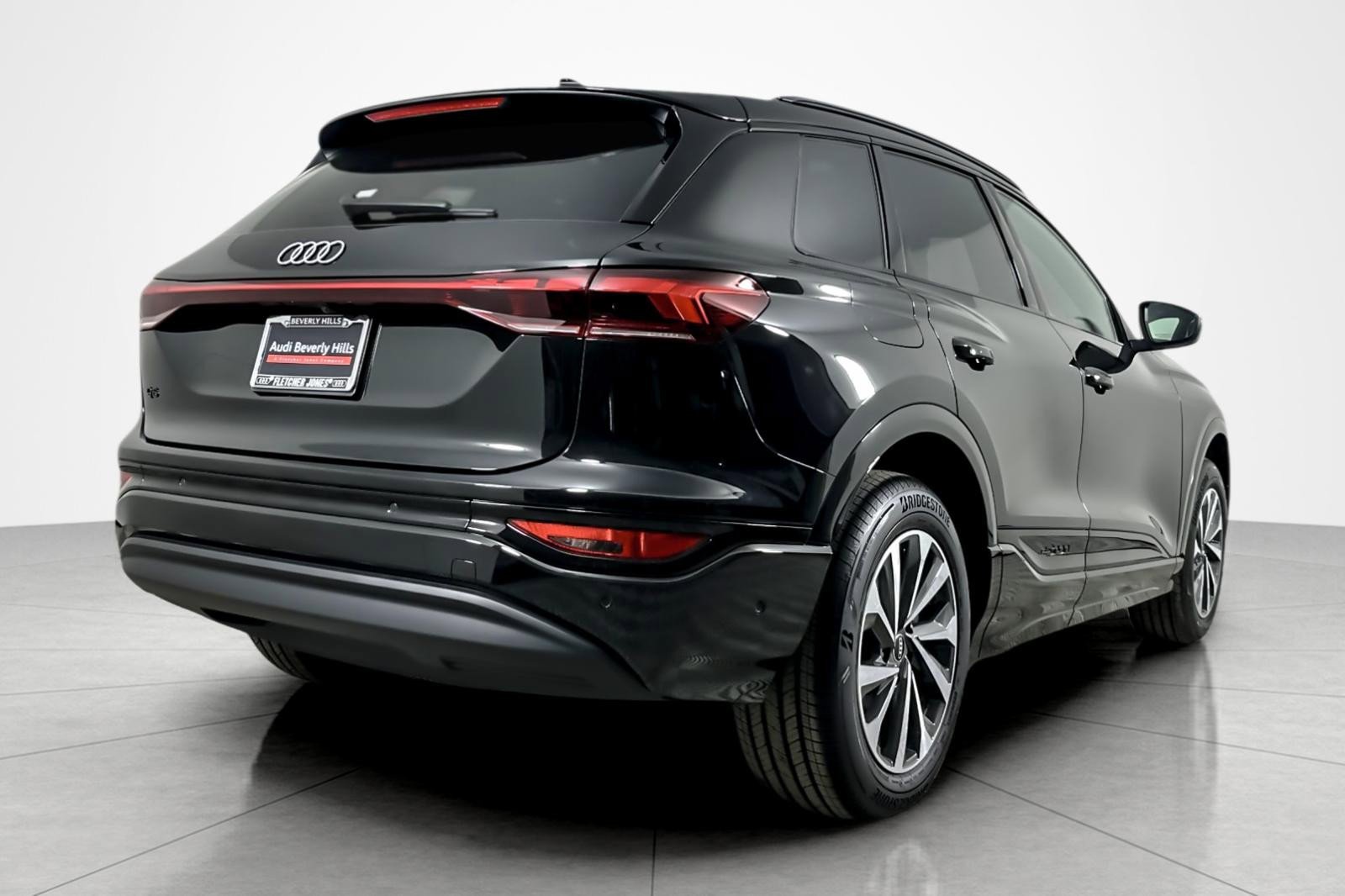 New 2025 Audi Q6 e-tron Premium AWD/4WD image 6